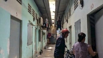 BÁN GẤP DÃY TRỌ NGAY KCN 10 PHÒNG GIÁ 1 TỶ 850 DOANH THU 20TR/ THÁNG