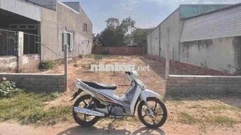CẦN TIỀN SANG LẠI MẢNH ĐẤT THỔ CƯ