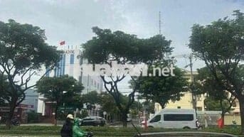BÁN NHÀ MẶT TIỀN LÊ VĂN HIẾN – GẦN BIỂN NON NƯỚC – GIÁ *** KHU VỰ