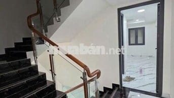 NHÀ NGUYÊN CĂN   TRUNG TÂM Q5 150TR