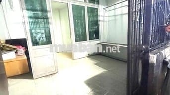 Bán nhà giá rẻ có: 3p nằm gần trường học Đông Chiêu - Dĩ An