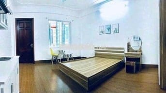 Cho thuê căn hộ STUDIO 25m2 Trung Kính chỉ 4tr3/tháng