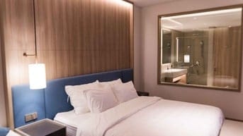 A La Carte Hạ Long bán căn 1PN, đa dạng trục đẹp, tầng cao, view city