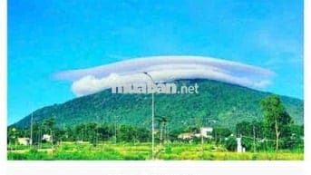 BÁN MẢNH ĐẤT GẦN NÚI CHỨA CHAN