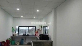 Mặt bằng kho xưởng- Có sẵn văn phòng làm việc