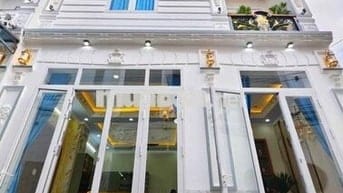 NHÀ TRỆT 2 LẦU MỚI ĐẸP FULL NỘI THẤT GÓC 2 MT  HẺM 7B NGUYỄN VĂN LINH