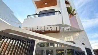 ✅ CHÍNH CHỦ BÁN NHÀ 3 TẦNG, CÁCH SÂN BAY 5.5km, DÒNG TIỀN 15tr/ THÁNG✅