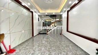 Cần bán gấp nhà mặt đường nhánh phân lô tại khu tái định cư Vĩnh Niệm