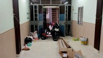 Bán nhà hẻm Cách Mạng Tháng 8 Quận 3. Gần chợ Hoà Hưng 