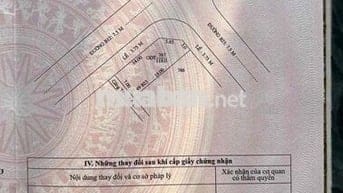Căp nền góc đường B23 Và B12 KDC Hưng Phú đối diện trường học