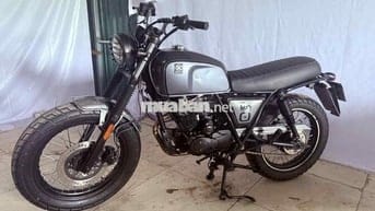 Brixton 150cc mầu xám bạc. máy mạnh,êm bốc