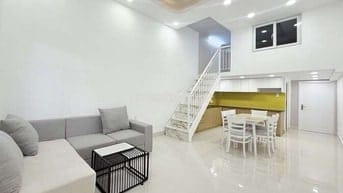 Ngay vòng xoay hàng Xanh, 52m2, 3pn, 2wc, 55m2, 3.8 tỉ, Bình Thạnh.