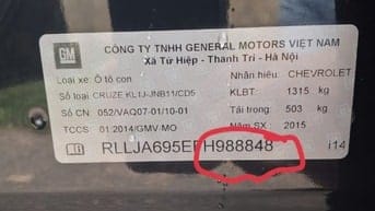 Bán xe Chevrolet Cruze màu đen, số tự động, đời 2015,.