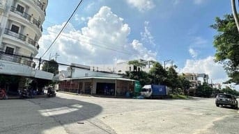 CHO THUÊ kho góc 2 mặt tiền 300m2 KDC Ngân Thuận