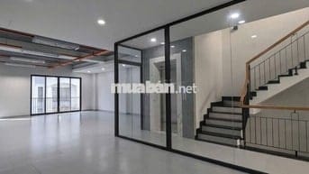 CHO THUÊ VĂN PHÒNG VẠN PHÚC CITY RỘNG 7x15m  GIÁ CHỈ 13 TRIỆU/THÁNG