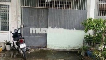 Bán nhà 35m² 3.5x10 trệt lửng gần Trịnh Thị Miếng Hóc môn chỉ 2.45 tỷ.