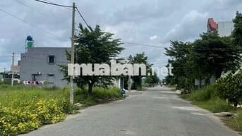 Cần tiền sử dụng việc gia đình Bán gấp lô đất ở xã Mỹ Hạnh Đức Hòa