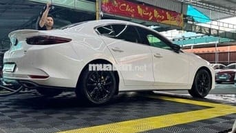Mazda 3 2023 1.5L Luxury - 19100 km