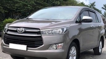 🚗 Cần bán Toyota Innova 2.0E MT – Sản xuất 2020, màu đồng ánh kim cực
