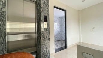 Tây Hồ 50m2, 6 tầng thang máy, ô tô tránh, gần hồ, ở luôn