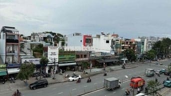 Nhà mới MTKD đường Tên Lửa cạnh Aeon Mall- Trống suốt
