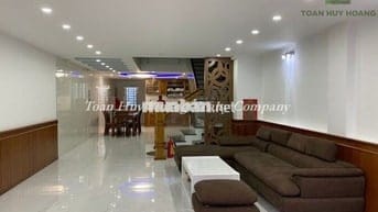 Nhà đẹp 6PN hiện đại khu Nam Việt Á – vị trí đẹp, gần đường Bùi Tá Hán