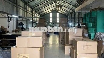 Cho thuê kho, nhà xưởng 700m2 tại Phạm Hữu Lầu, Nhà Bè.