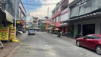  Nhà kho hẻm 178 Hậu Giang, DT 12.8 x 16m, cấp 4, giá 30 triệu/tháng