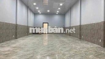 Nhà mặt tiền 6*30 trống suốt tiện kinh doanh