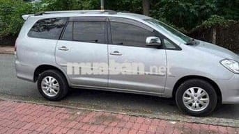 Toyota Innova 2010 G - 150000 km