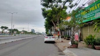 Bán nhà MT Ngô Quyền, vị trí KD gần cầu Rồng, An Hải Đông, Sơn Trà 11T