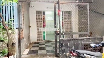 Nhà thuê Vườn Lài. Quận Tân Phú (2pn, 1wc) hẻm ba gác. Dtsd 128m2