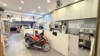 NGỘP BANK BÁN GẤP NHÀ MẶT TIỀN KINH DOANH SINH VIP NGANG GẦN 5 M 