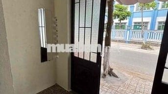 CHO THUÊ NHÀ RIÊNG BIỆT MẶT TIỀN 8M ĐƯỜNG 5m5 ( đối diện trường học )