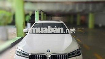 BMW 5 Series 520i M Sport - 37000 km