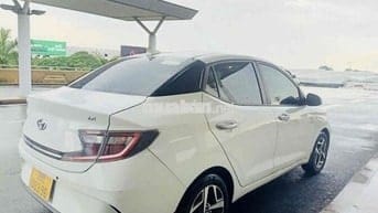 Hyundai Grand i10 2022 1.2 Sedan AT - 15600 km