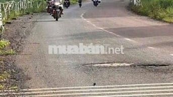 Bán lô đất siêu rộng 8200m2 đã lên 200m2 thổ cư sổ hồng sẵn