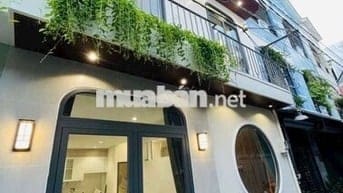 nhà phố q7, đường huỳnh tấn phát. xách vali vào ở ngay. nhà đẹp mê ly