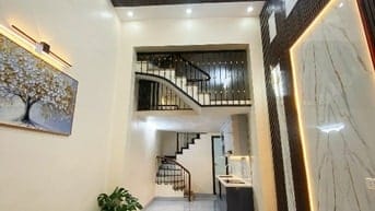 Bán nhà Bạch Đằng ngõ to cách Bờ Hồ 600m