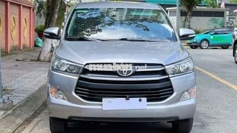 Innova 2.0 E MT 2017-53000 km