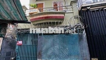 Trọ nguyên căn 1 lầu Tôn Đản, Quận 4