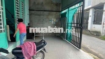 Nhanh thì còn ạ nhà hẽm nhựa gần Huỳnh Văn Luỹ Phú Lợi