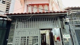 Bán Nhà trống vào ở liền gần sát chợ Rạch Ông chỉ 50m ra đường lớn 