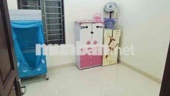 Tìm người thuê cùng trong nhà nguyên căn
