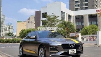 VinFast Lux A2.0 2021 2.0 AT - 81000 km
