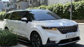 Kia Carnival 2024 2.2D Signature 7 ghế - 30.000 km