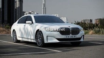 BMW 740Li Pure Excellence 2020 - 19.000Km