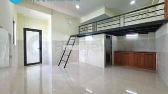 Phòng mới xây có máy lạnh , thang máy siêu rộng ngay chợ An Nhơn