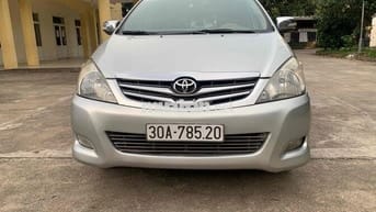 Toyota Innova 2008 V - 15000 km