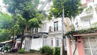 Cc Mời thuê Bt Vip Trần Đại Nghĩa- Hai Bà Trưng 220m2x3,5T oto 39,9 tr
